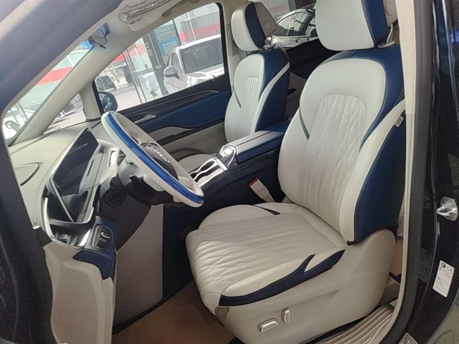 Buick GL8 2023 ES Luxurious - zdjęcie 15
