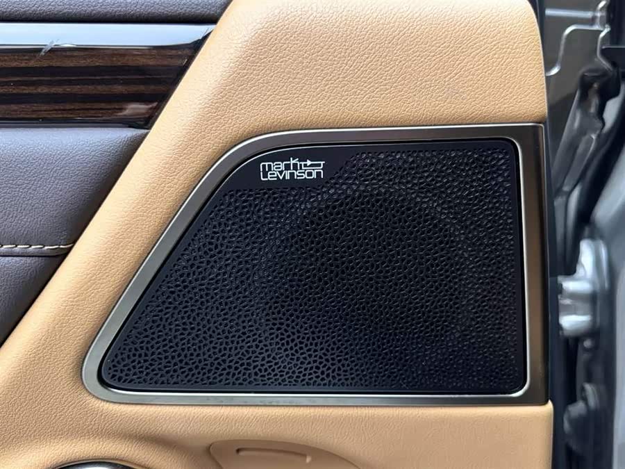 Lexus ES 300h Executive 2020 - zdjęcie 11