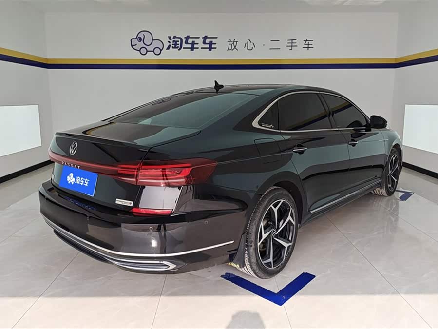 Passat 2023 330TSI Starry Luxury - zdjęcie 3
