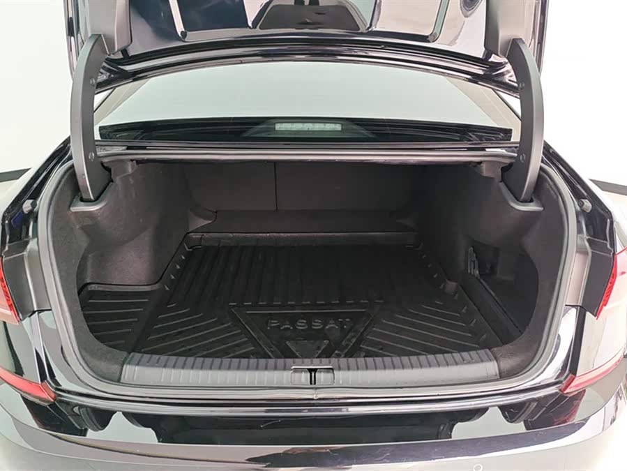 Passat 2023 330TSI Starry Luxury - zdjęcie 4