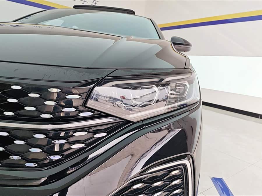Passat 2023 330TSI Starry Luxury - zdjęcie 5