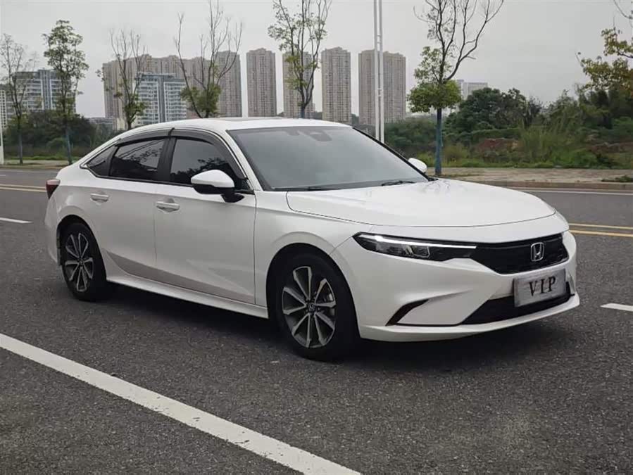 2023 Model 240 TURBO CVT Luxury Edition - zdjęcie 3