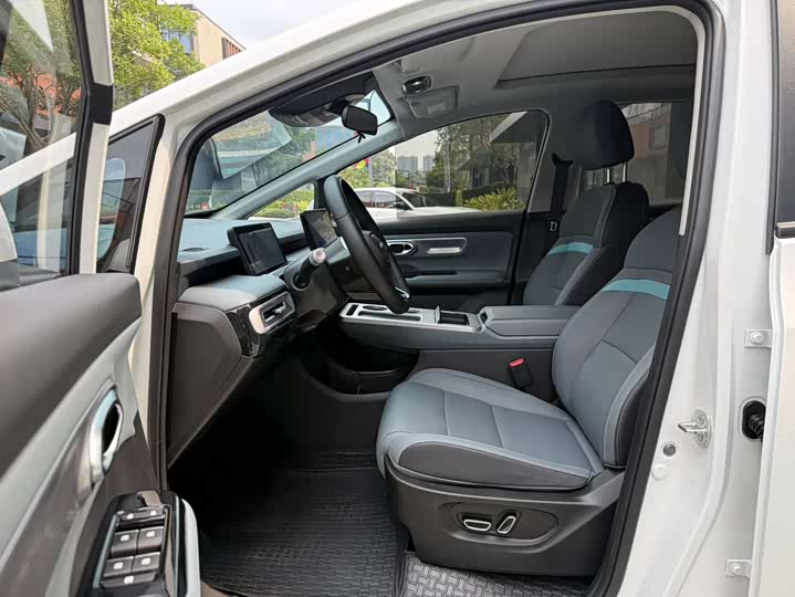 AION Y 2024 Plus 610 Intelligent Driving - zdjęcie 19