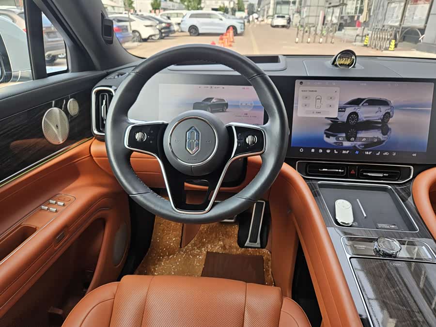AITO M9 2024 Range Extender Ultra Edition 42kWh 6-Seater - zdjęcie 18