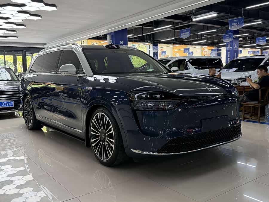 AITO M9 2024 Range Extender Ultra Edition 42kWh 6-Seater - zdjęcie 3