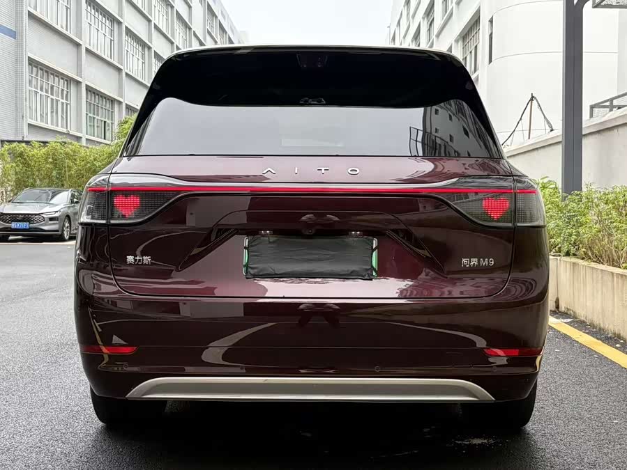 AITO M9 2025 Range Extender Ultra Version 52kWh 6-Seater (192-Line Laser Radar) - zdjęcie 4