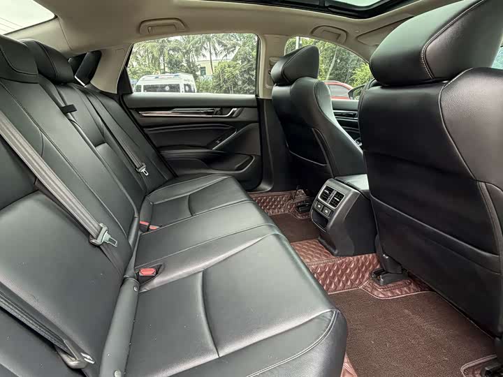 Accord 2022 260TURBO Phantom Night Premium Edition - zdjęcie 10