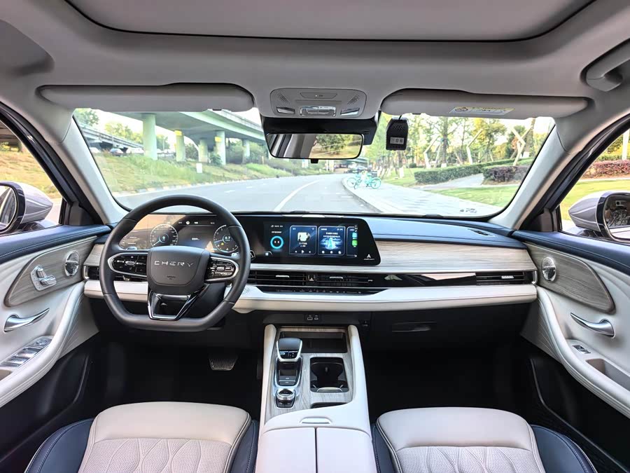 Ariya 8 2023 1.6T DCT Luxury - zdjęcie 6