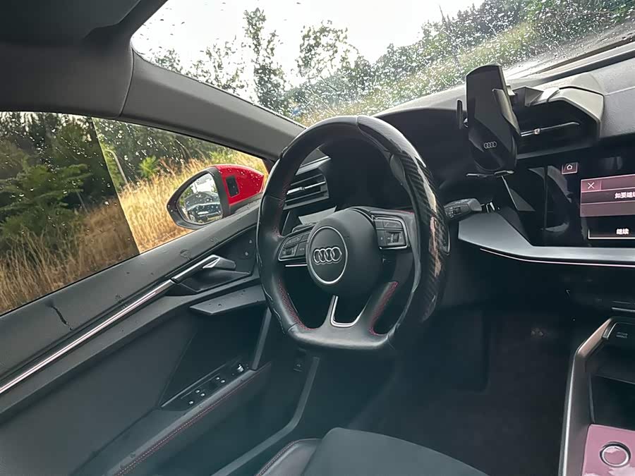 Audi A3 2021 Sportback 35 TFSI Luxury Sport - zdjęcie 16