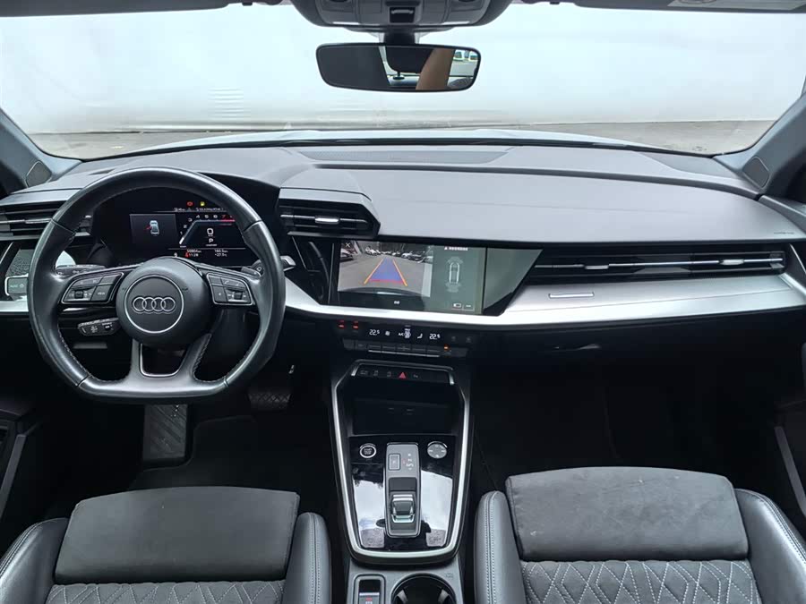 Audi A3 2022 A3L Limousine 35 TFSI Luxury Sport - zdjęcie 7