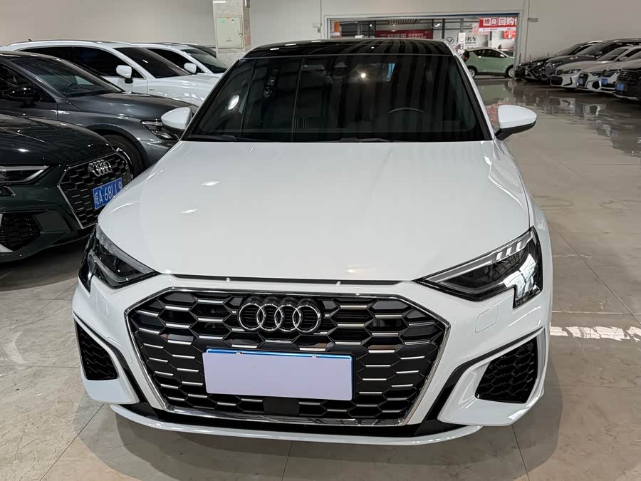 Audi A3 2023 A3L Limousine 35 TFSI Fashion Sport - zdjęcie 2