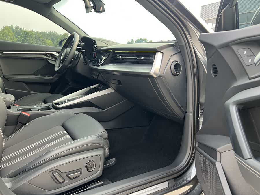 Audi A3 2023 A3L Limousine 35 TFSI Fashion Sport - zdjęcie 12