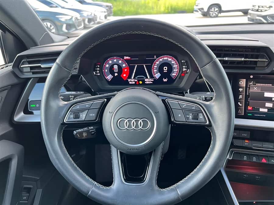 Audi A3 2023 A3L Limousine 35 TFSI Fashion Sport - zdjęcie 13