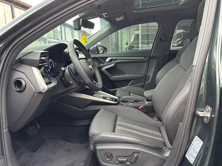 Audi A3 2023 A3L Limousine 35 TFSI Fashion Sport - zdjęcie 17