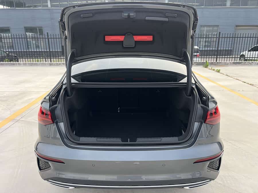 Audi A3 2023 A3L Limousine 35 TFSI Fashion Sport - zdjęcie 8