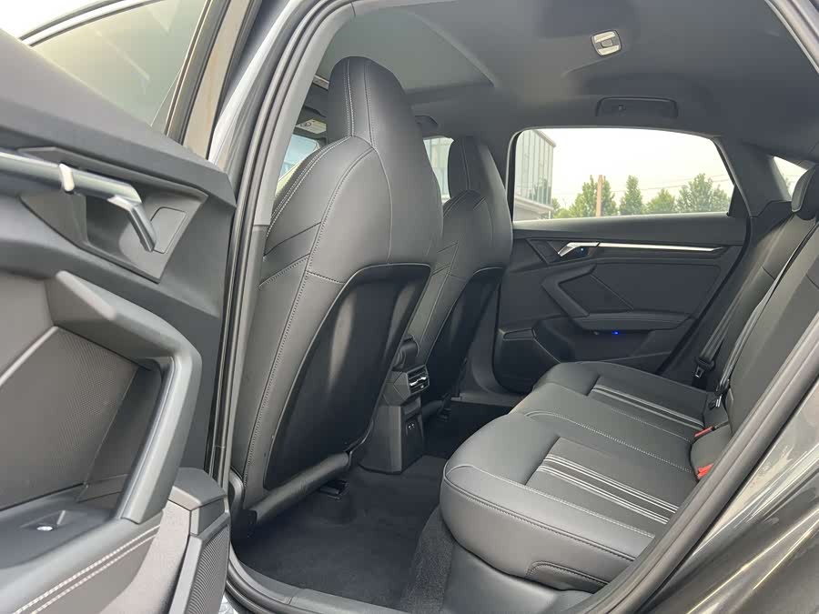 Audi A3 2023 A3L Limousine 35 TFSI Fashion Sport - zdjęcie 10