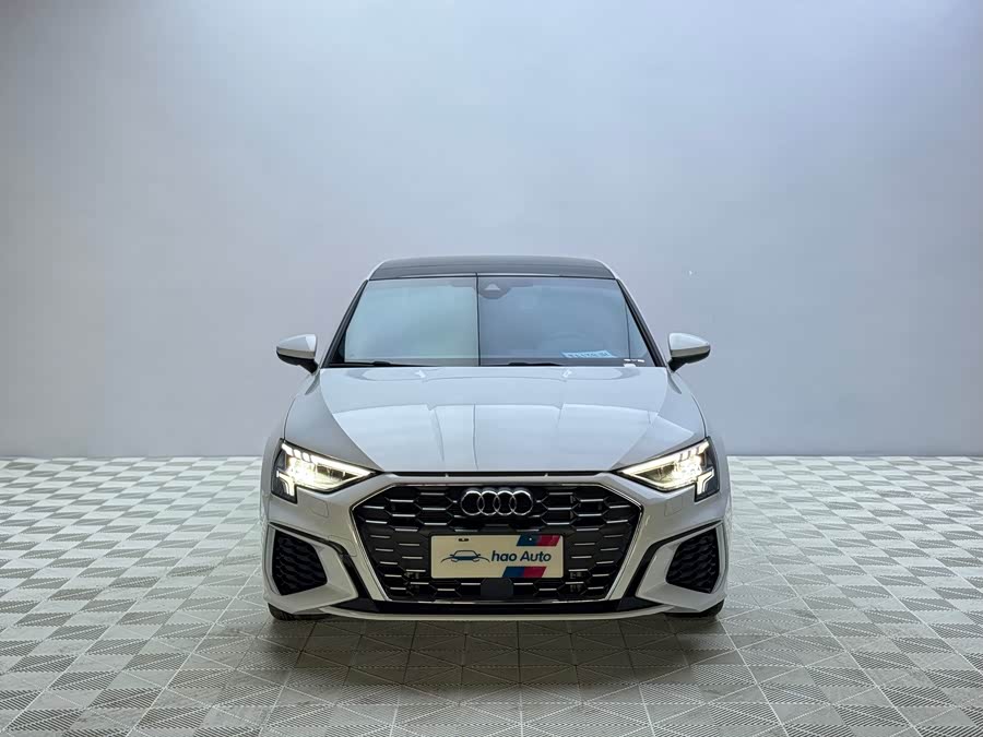 Audi A3 2023 A3L Limousine 35 TFSI Luxury Sport - zdjęcie 2