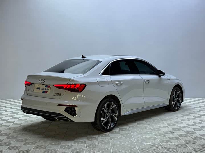 Audi A3 2023 A3L Limousine 35 TFSI Luxury Sport - zdjęcie 18