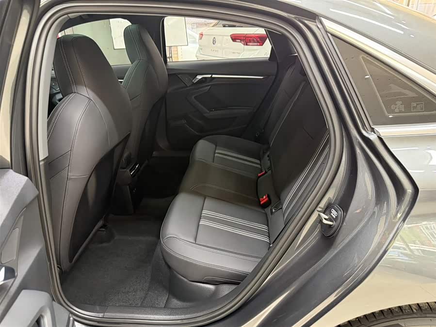 Audi A3 2023 Facelift A3L Limousine 35 TFSI Fashion Sport Type - zdjęcie 15