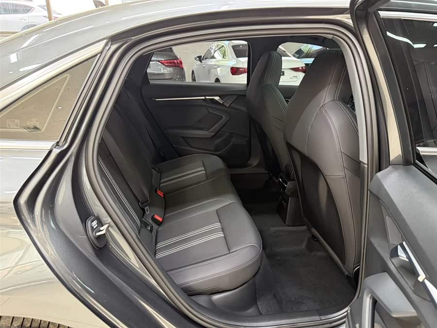 Audi A3 2023 Facelift A3L Limousine 35 TFSI Fashion Sport Type - zdjęcie 19