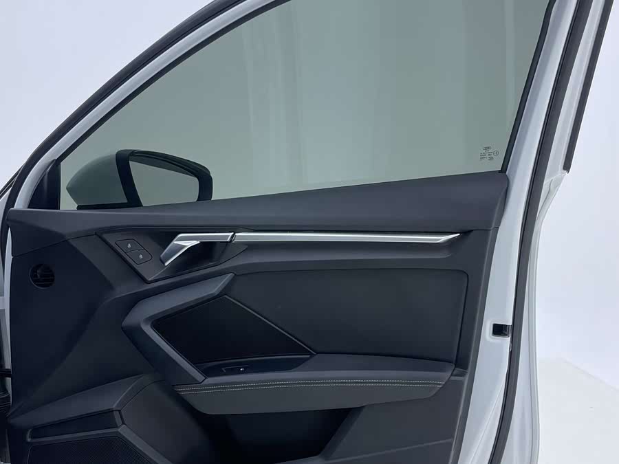 Audi A3 2023 Facelift A3L Limousine 35 TFSI Fashion Sport Type - zdjęcie 9