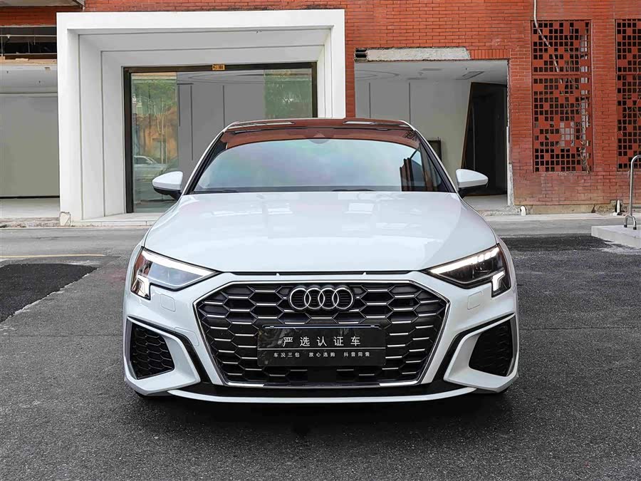 Audi A3 2024 A3L Limousine 35 TFSI Fashion Sport - zdjęcie 2