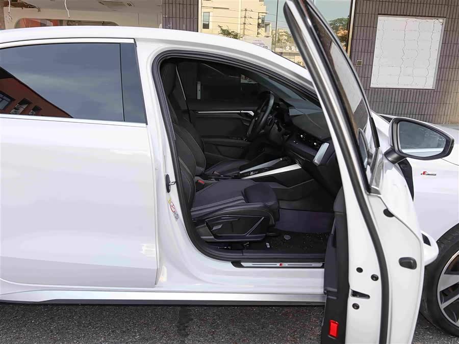 Audi A3 2024 A3L Limousine 35 TFSI Fashion Sport - zdjęcie 17