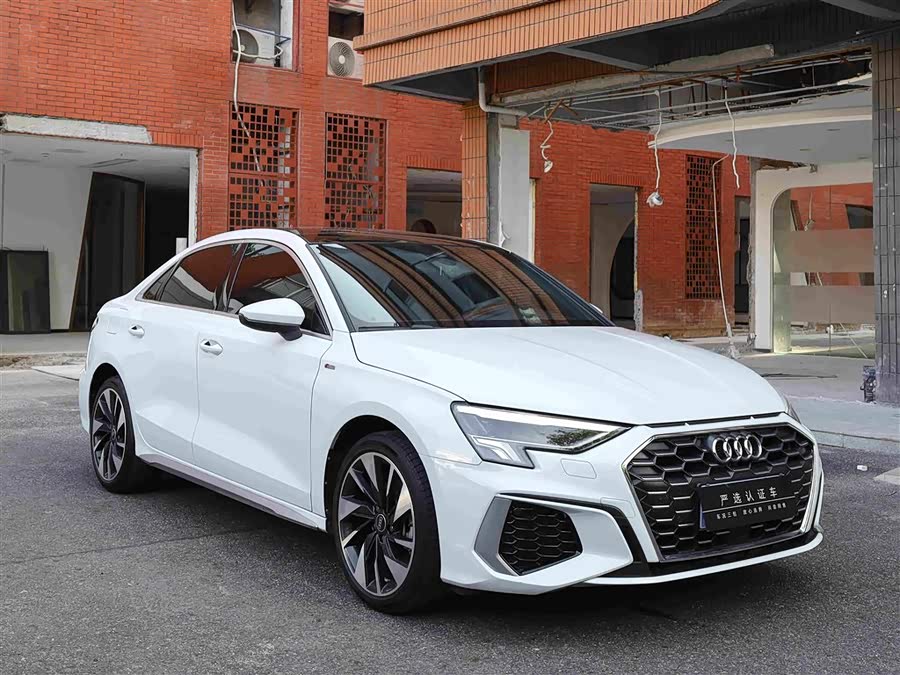 Audi A3 2024 A3L Limousine 35 TFSI Fashion Sport - zdjęcie 3
