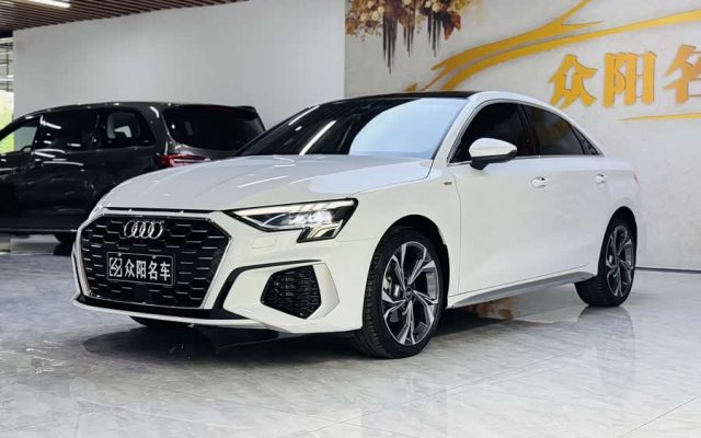 Audi A3 2024 A3L Limousine 35 TFSI RS Package Sport