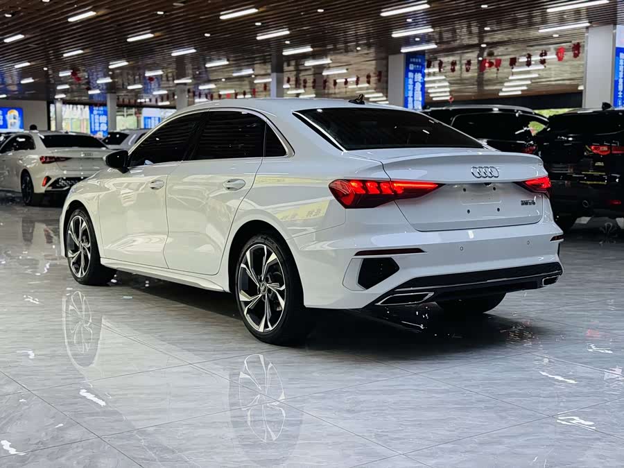 Audi A3 2024 A3L Limousine 35 TFSI RS Package Sport - zdjęcie 20