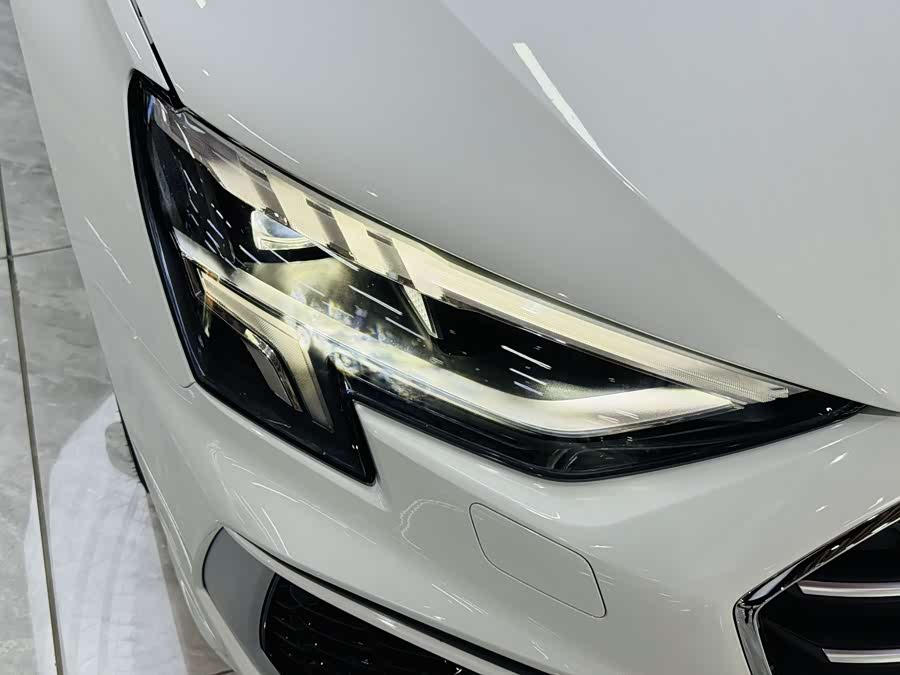 Audi A3 2024 A3L Limousine 35 TFSI RS Package Sport - zdjęcie 5