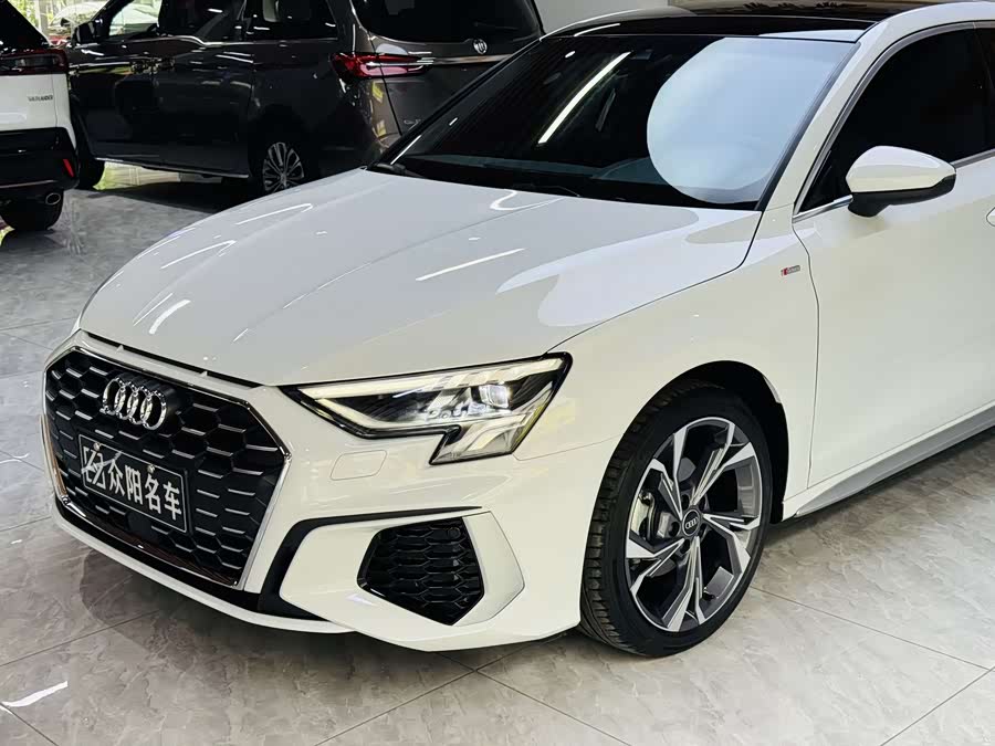 Audi A3 2024 A3L Limousine 35 TFSI RS Package Sport - zdjęcie 6