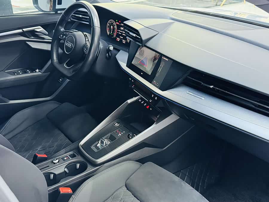 Audi A3 2024 A3L Limousine 35 TFSI RS Package Sport - zdjęcie 8