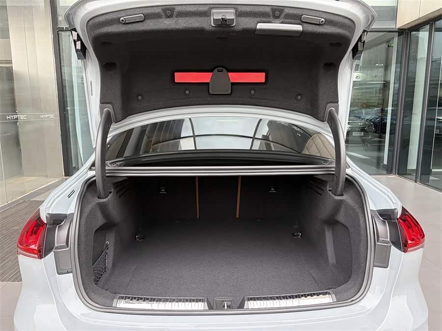 Audi A5L 2026 2.0T Sport Plus - zdjęcie 9