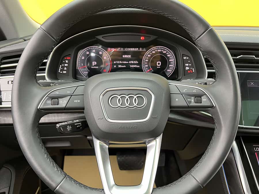 Audi Q8 2023 55 TFSI Luxury Sport - zdjęcie 12