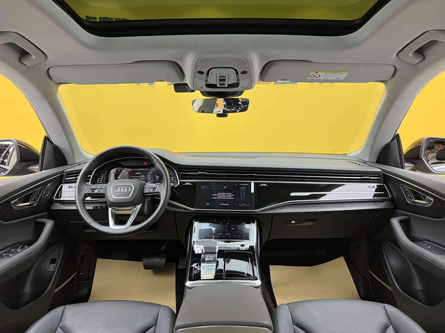 Audi Q8 2023 55 TFSI Luxury Sport - zdjęcie 17