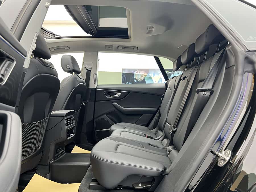 Audi Q8 2023 55 TFSI Luxury Sport - zdjęcie 9