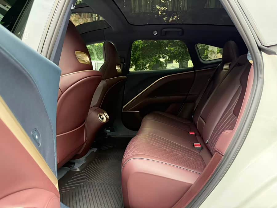 Avatr 11 2022 Long Range Dual Motor Luxury 5-Seater - zdjęcie 9