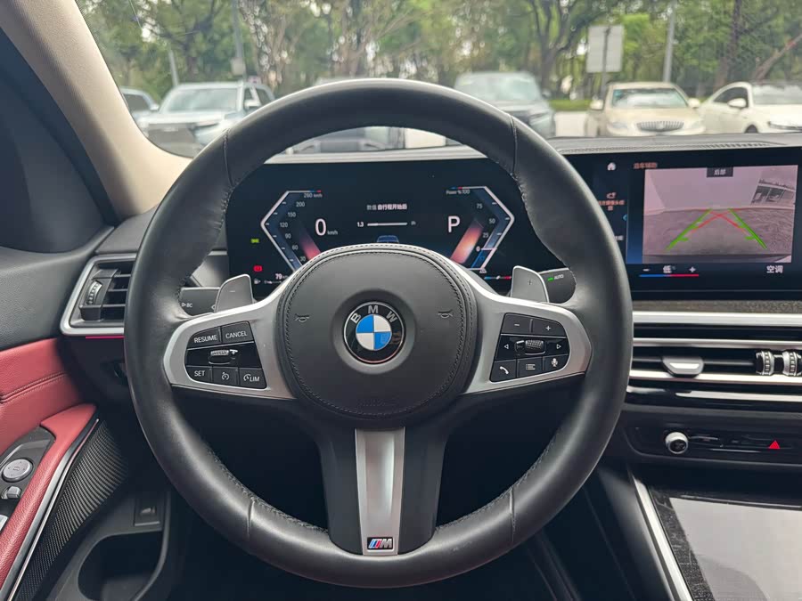 BMW 3 Series 2024 325Li M Sport - zdjęcie 9