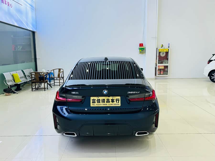 BMW 3 Series 2025 325Li M Sport Package - zdjęcie 4