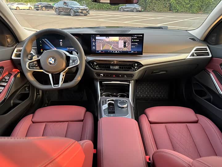 BMW 3 Series 2026 330Li M Sport Night Package - zdjęcie 12
