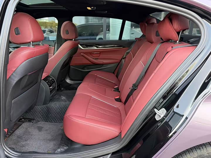 BMW 5 Series 2022 Facelift 525Li M Sport Package - zdjęcie 16