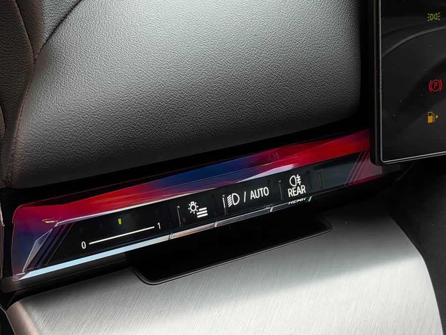 BMW 5 Series 2024 530Li Luxury M Sport Package - zdjęcie 13