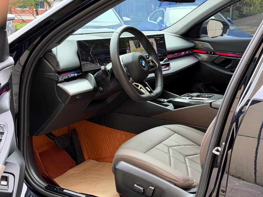 BMW 5 Series 2024 530Li Luxury M Sport Package - zdjęcie 6