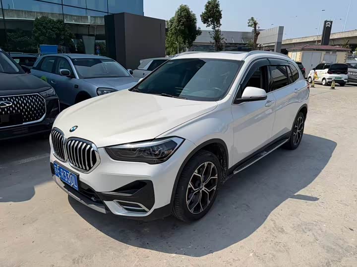 BMW X1 2022 sDrive25Li Leading Edition - zdjęcie 6