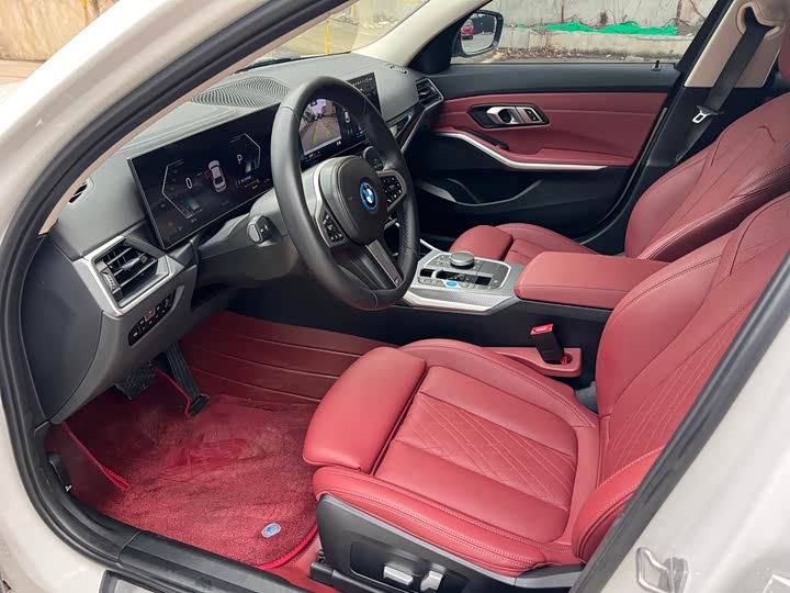 BMW i3 2024 eDrive 40 L Night Package - zdjęcie 19