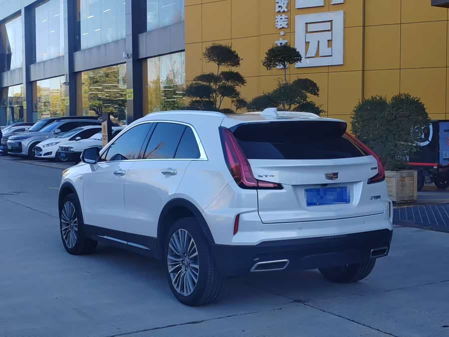 Cadillac XT4 2024 28T 2WD Premium - zdjęcie 8