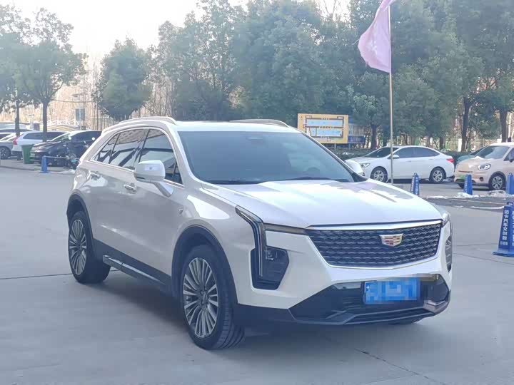 Cadillac XT4 2024 28T 2WD Premium - zdjęcie 10