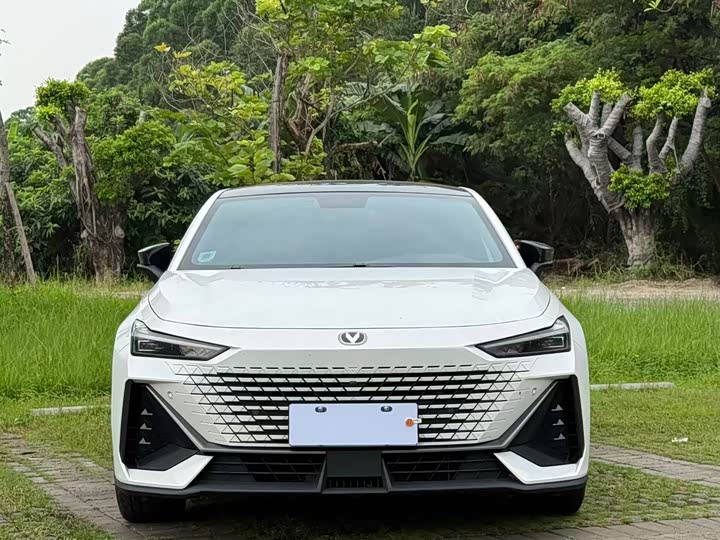 Changan UNI-V 2022 1.5T Premium - zdjęcie 19