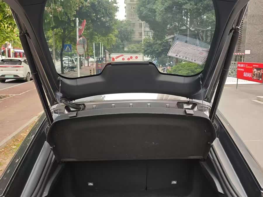 Changan UNI-V 2023 1.5T Premium - zdjęcie 11